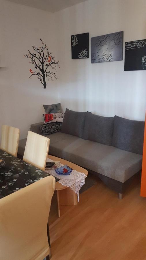 Vera Apartment Kampor Екстериор снимка