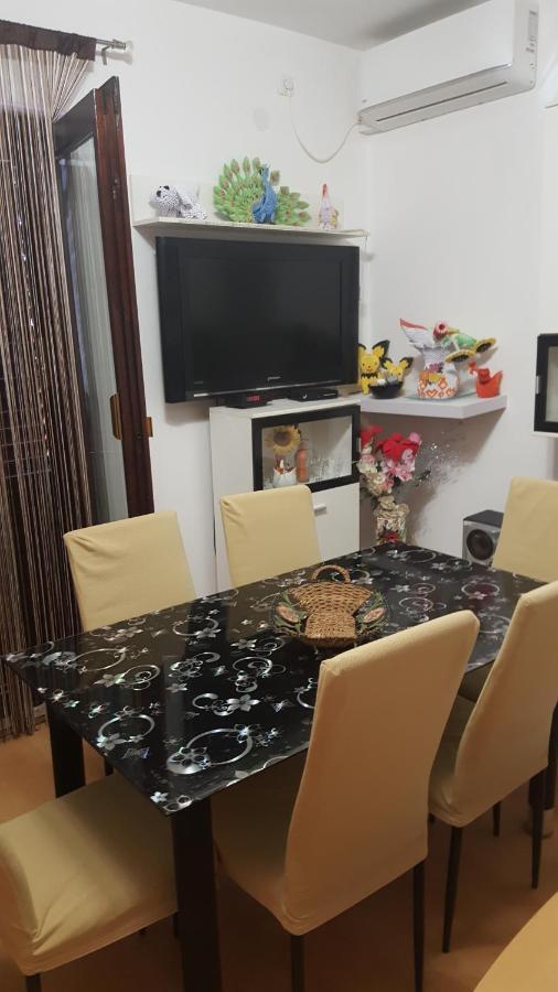 Vera Apartment Kampor Екстериор снимка