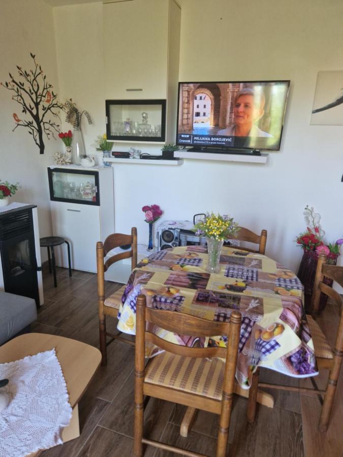 Vera Apartment Kampor Екстериор снимка