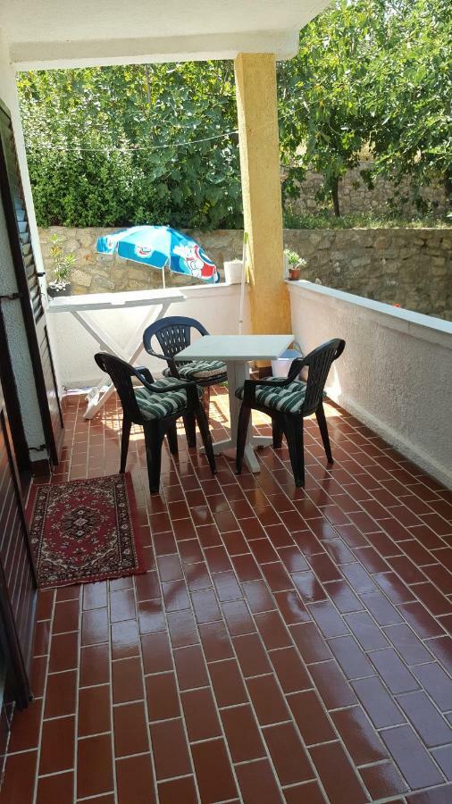 Vera Apartment Kampor Екстериор снимка